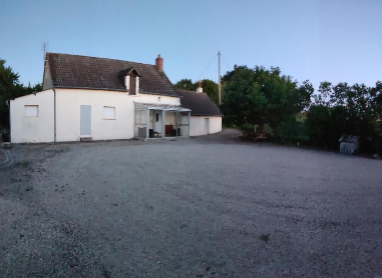Gite Chez Jeannot Azay-le-Ferron Bagian luar foto