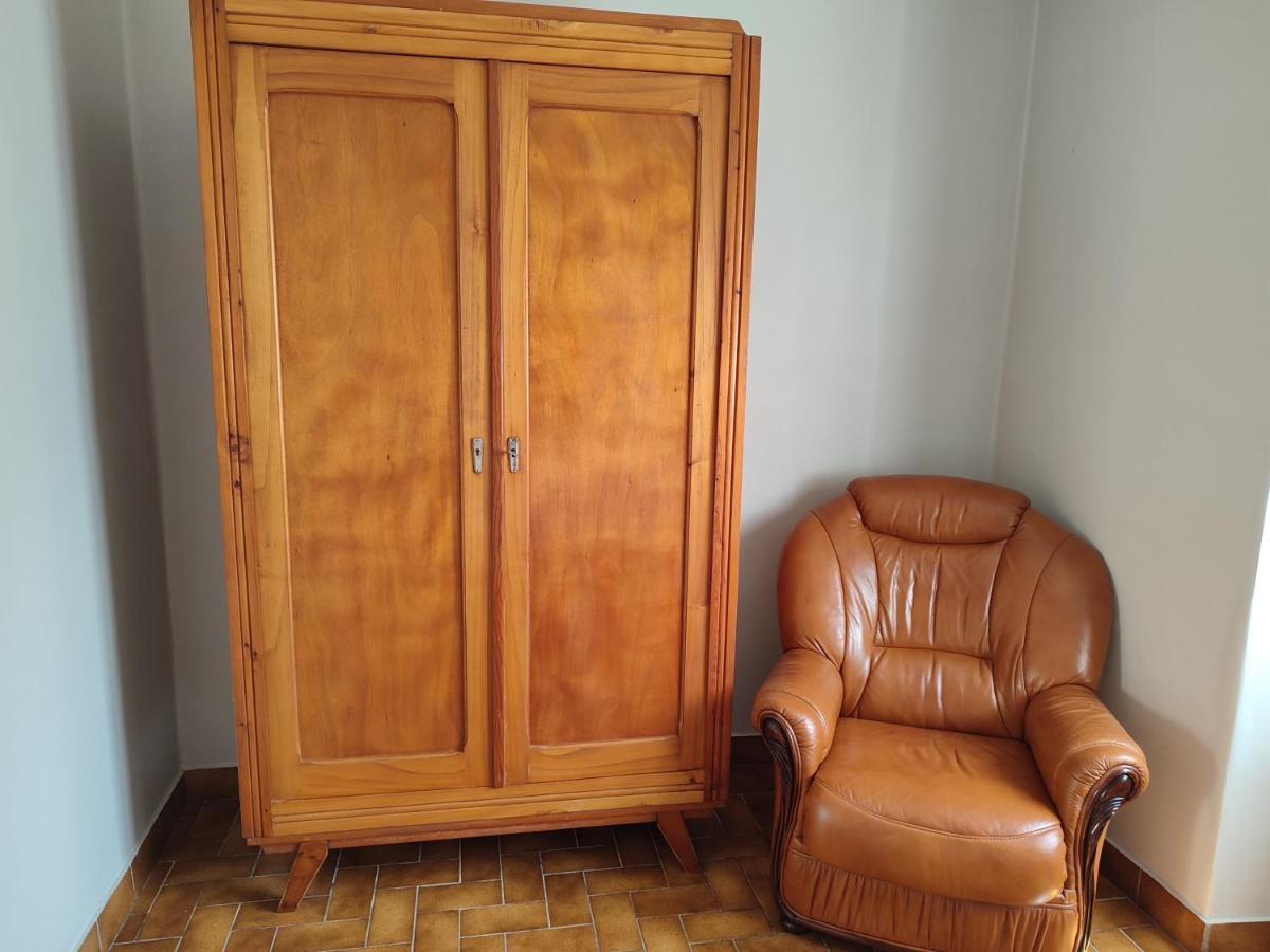 Gite Chez Jeannot Azay-le-Ferron Bagian luar foto